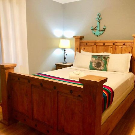The Cove Bnb Hudson Bend エクステリア 写真