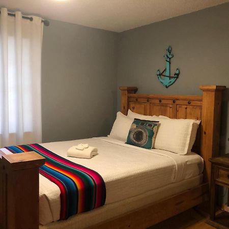 The Cove Bnb Hudson Bend エクステリア 写真
