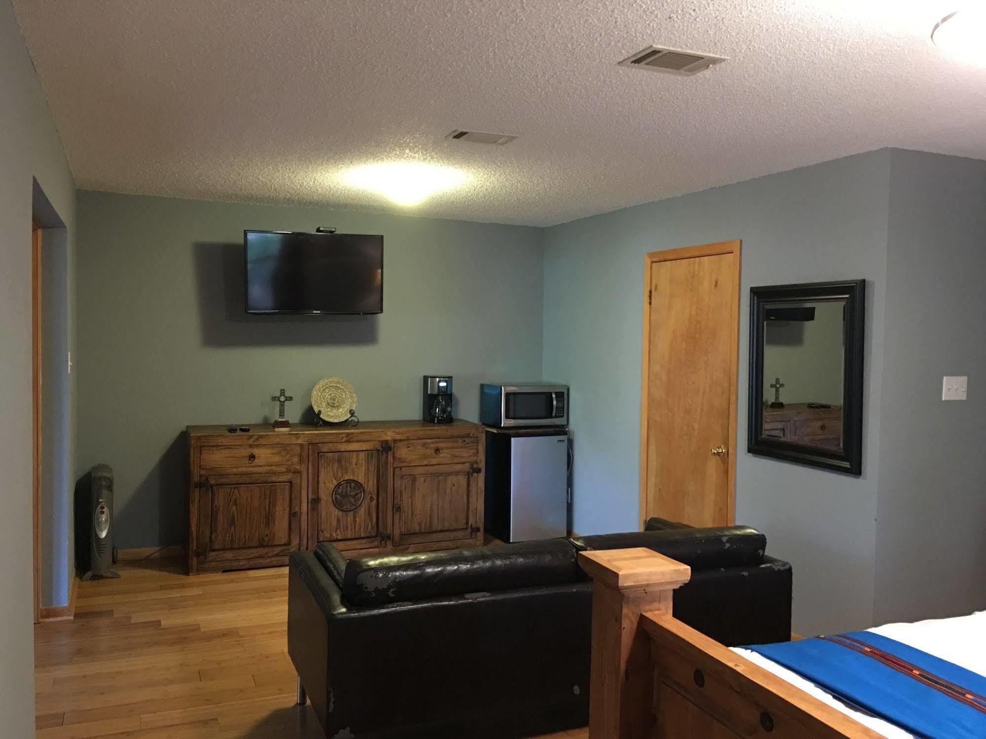 The Cove Bnb Hudson Bend エクステリア 写真