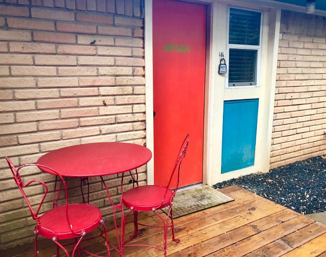 The Cove Bnb Hudson Bend エクステリア 写真